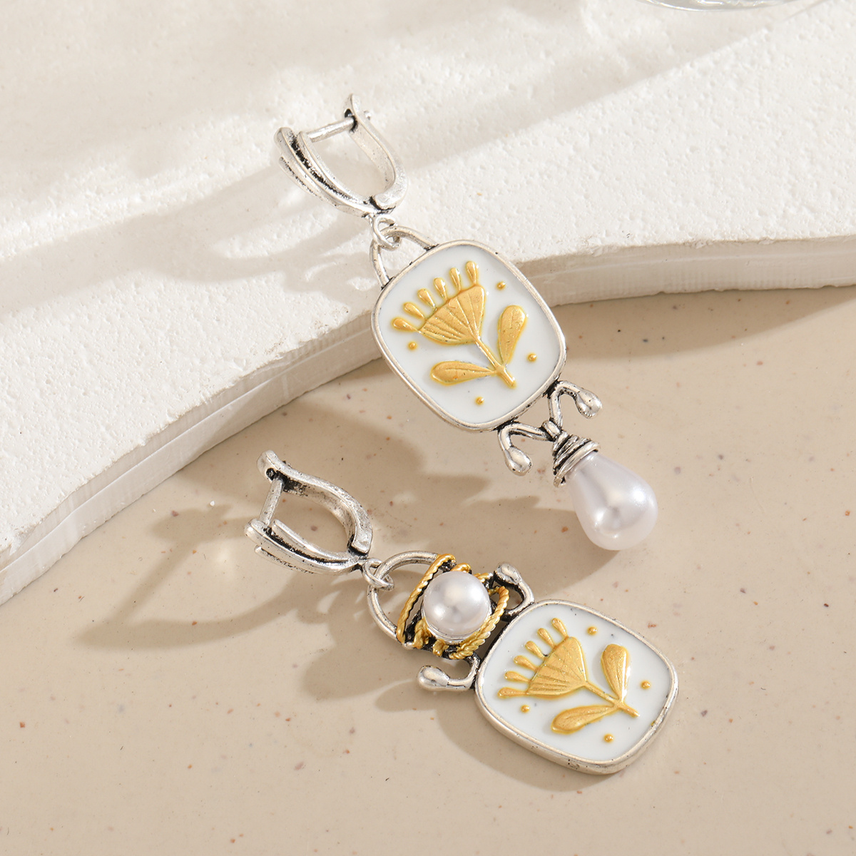 Women's Vintage Ethnic Style Two-Tone Floral Embossed Drop Earrings